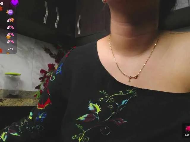 analishalimar on BongaCams 