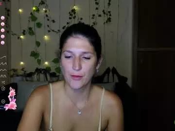 alianna_solo_kiss on Chaturbate 