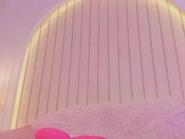 ameliiaa_smith — GOAL: shou you butt whit oil [21 tokens remaining] Let me sit on ur facePROMO CONTROL x40PVT activeC2C onnew content in BIO  #teen #deepthroat #anal #squirt #latina