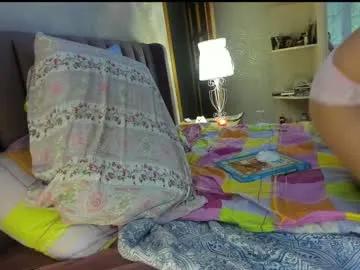 camillabenz — cumshow :3 sup guys? lovense is on!  get me off #hairy #hairypussy #brunette #bush #natural [2815 tokens remaining]