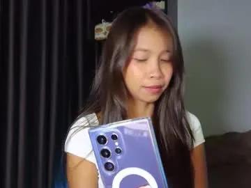 deedeedoll on Chaturbate 