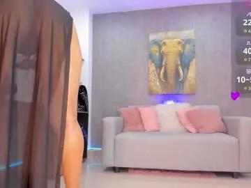 ella_pride1 — GOAL: Come look my tits from close [55 tokens remaining] 