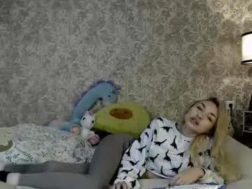 ellamilla on Chaturbate 