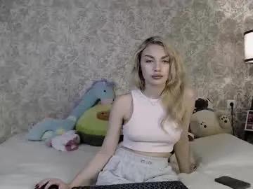 ellamilla on Chaturbate 