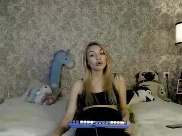 ellamilla on Chaturbate 