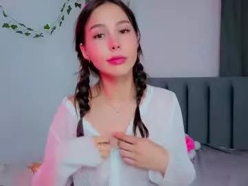 emelia_fox on Chaturbate 