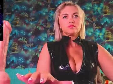 goddess_isabella11 on Chaturbate 