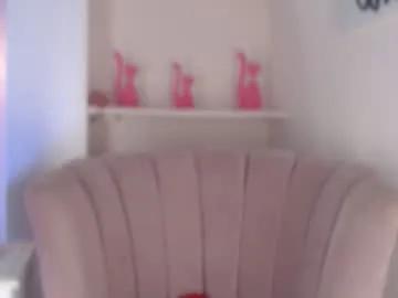 isabella__shine — Isabella__shine's room #longhair #bigass #latina #sexy #skinny