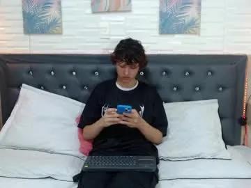 jermi_johnson — GOAL: remove shirt [39 tokens remaining] Shy boy who loves to chat and undress little by little ... flexible, obedient and wanting to guide #bigcock #18 #twink #shy #skinny