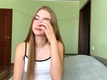 jinnyjaquins — GOAL: make my smile [0 tokens remaining] Hi everyone my name is Jinny I'm new here but I really like to play  #lovense #shy #18 #teen #new