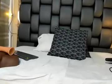 lady_falcon — GOAL: Deepthroat salivation POV [240 tokens remaining] I'm Lady!  Shine like a star! control my toy 60sg for 69tk....Special roll the dice 11 tk surprise #milf #milk #anal #squirt #fuckmachine