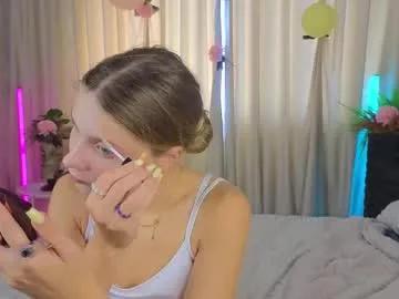 lafeti — GOAL: blow kiss for first [11 tokens remaining] Heeeey!Welcome to my room #natural #bigboobs #18 #teen #skinny