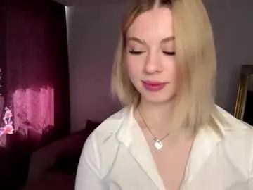 lil_elisa — Goal : I missed you (  )  || Do u want see how i'm tease my skirt and a little peak my panties> #natural #18 #new #shy [7 tokens remaining]