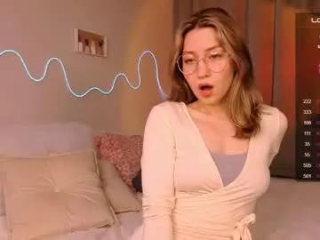 lilosims — hi, i'm lilo, come say hii, let's hit 3k followers and i'll make a surprise for you #bigass #natural #teasing #sensual #cute [3000 tokens remaining]