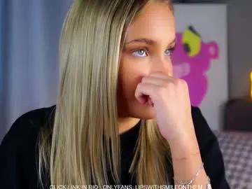 lipswithsmileonthem — GOAL: Good morning, kiss kiss [88 tokens remaining] Hello, I'm Ami #newLet's immerse ourselves in an atmosphere of pleasure together  #young #shy #cute #tease