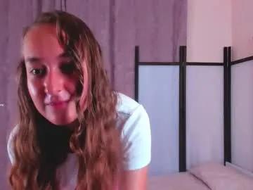 lucicragin — Goal:Let's play with my friends?    Hi, I'm Lucy. I'm #new here. // I'm very #shy #skinny #18 #natural [32 tokens remaining]