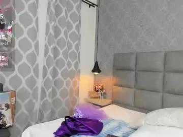 luna_bella3 — GOAL: suck dildo + ahegao [11 tokens remaining] Im fill so horny today goshh i cant wait for your vibes Hello loves, let's get naked with a sensual dance #deepthroat #ahegao #c2c #feet #smalltits