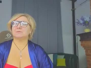 marta_wils — #hotmilf #hotmom #bigass #new #bigtits