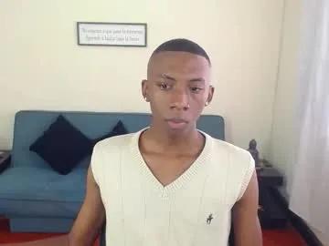 miiloo18 on Chaturbate 