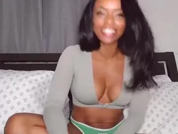 nanneyrose on Chaturbate 