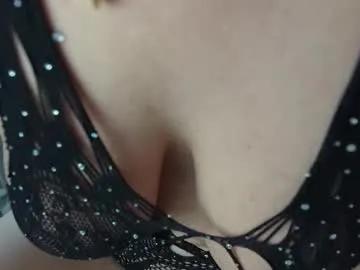 poker_facee_ — Natural milf, ready to please you ! - Multi Goal: Take my clothes away, lets get wild tonight! [332 tokens left] #lovense #mature #squirt #anal #bigboobs
