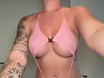 reecemarie — outfit change at 1500 viewers ;) #new #pawg #bigass #bigtits