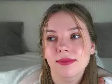 roxannastoo — Hi! GOAL:let's take off my skirt Don't forget to give me a thumbs up if you like me.  #18 #new #shy #petite #young [222 tokens remaining]