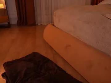 roxy_blue_eyed_ — Welcome to my roomGoal is : cumshow  Best vibes to make me wet and happy : 1111332233035051001  Make me CuM please [2974 tokens remaining]