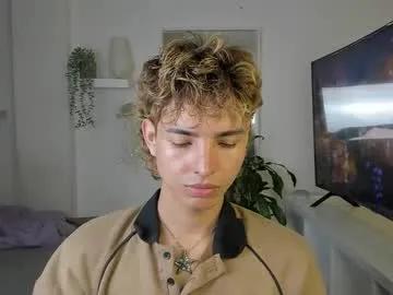 santy_kitty — GOAL: cum show [999 tokens remaining] Le'ts have fun #twink #femboy #cum #18 #thin