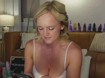 taylor_love_303 — [909 tokens to goal] --  Every goal = Squirt   -- 777, 300, 77, 55, 26 favs--  #squirt #bigboobs #fuckmachine -- #squirt #bigboobs