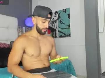 yiyo10_ on Chaturbate 