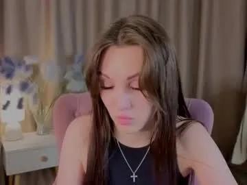 zlata__fox — GOAL: Suprise for Last tipper  [687 tokens remaining] Welcome to room Zlata! #smoking #bigpussylips #smalltits #mistress ##balloons