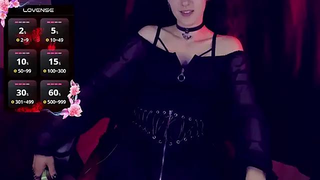 AlariaFatal on StripChat 