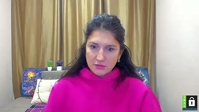 Alianna_Solo_Kisses — apply cream to stomach