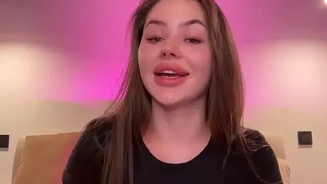 AlmaryKim on StripChat 