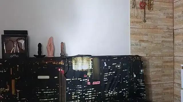 Amadamilf1980 — FULL NAKED