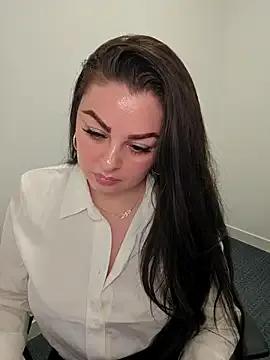 BaddieBellaUK — Rip tights and Pussy Play