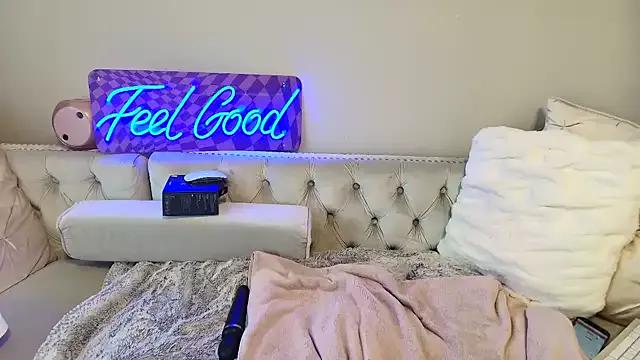 BarbieKarly — DILDO ANAL PLAY!!!!