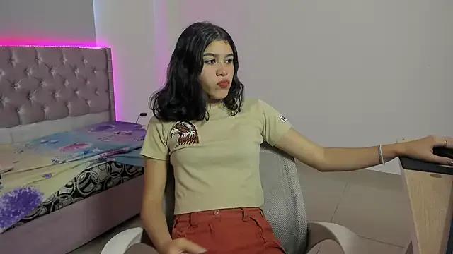 beiby_glow on StripChat 