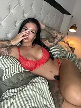BELLABLACKXUK on StripChat 