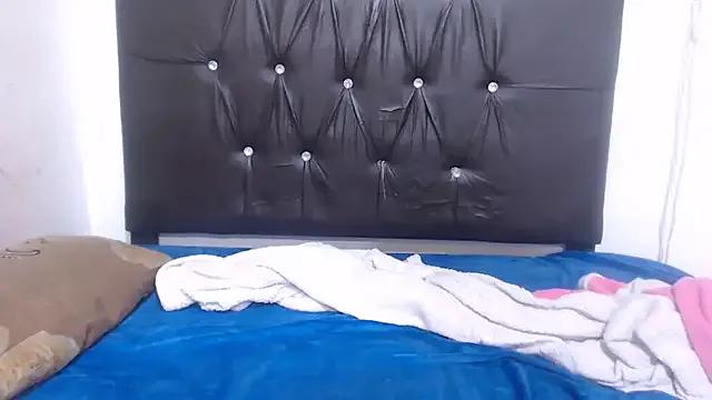 BigbootyNickyx on StripChat 