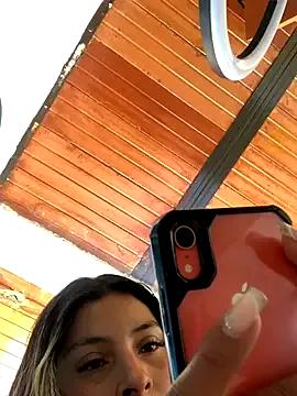 Cami_Leon2 — Fingers in my ass