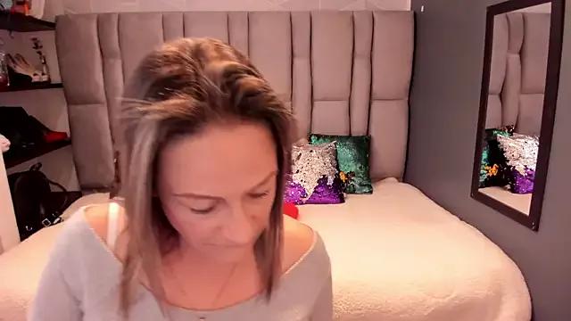 Charlot_milf — CUNT UP CLOSE+FINGERS=XCONTROL DOMIX4