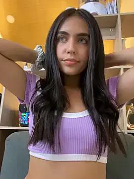 DaphneUwu — Help this hot girl :fire: