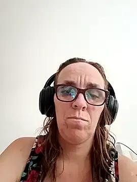 Dettybitch40 on StripChat 