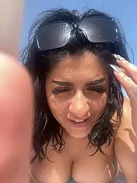 DivineAria on StripChat 