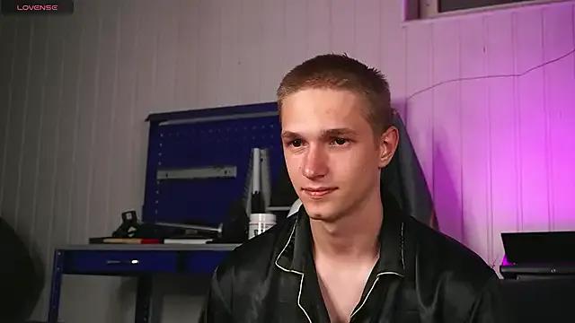dustyn_fox — CUM IN PUBLIC