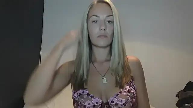 Edenfox- on StripChat 