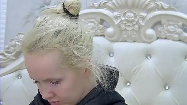 EllieFrosty_ — remove that dress