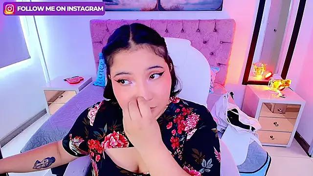 Emma_monserrat on StripChat 